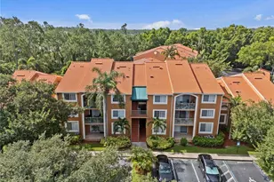 1270 Wildwood Lakes Blvd, Naples, FL 34104 - Photo 20