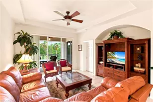 4874 Hampshire Ct, Naples, FL 34112 - Photo 4