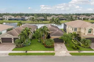 3694 Pleasant Springs Dr, Naples, FL 34119 - Photo 2