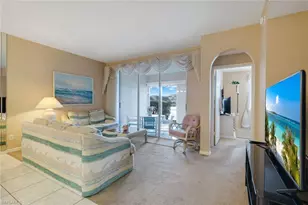 6384 Huntington Lakes Cir, Naples, FL 34119 - Photo 6