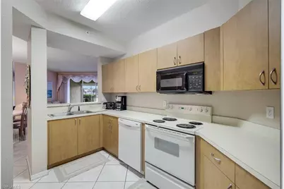 6384 Huntington Lakes Cir #103, Naples, FL 34119 - Photo 10