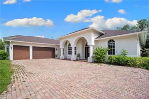 6521 Livingston Woods Ln, Naples, FL 34109 - Photo 6
