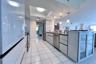 5550 Heron Point Dr, Naples, FL 34108 - Photo 4