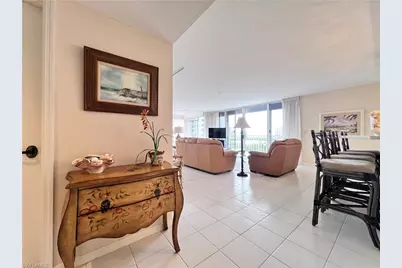 5550 Heron Point Dr #704, Naples, FL 34108 - Photo 8