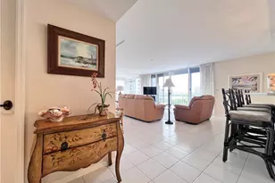 5550 Heron Point Dr, Naples, FL 34108 - Photo 8
