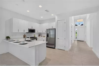 12448 Violet Ln, Naples, FL 34120 - Photo 8