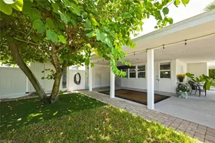 1216 10th St N, Naples, FL 34102 - Photo 8