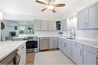 1216 10th St N, Naples, FL 34102 - Photo 16