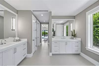 692 Banyan Blvd, Naples, FL 34102 - Photo 14