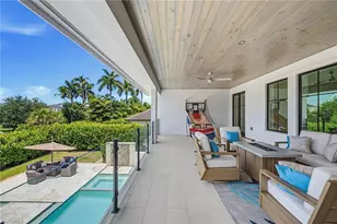 692 Banyan Blvd, Naples, FL 34102 - Photo 20