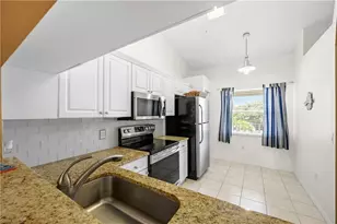 6605 Huntington Lakes Cir, Naples, FL 34119 - Photo 10