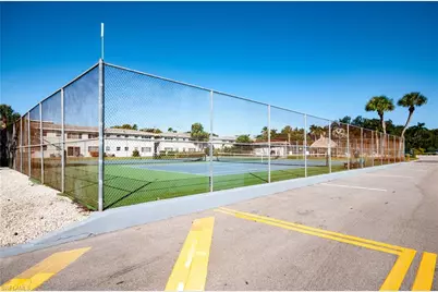 21 High Point Cir E #305, Naples, FL 34103 - Photo 34
