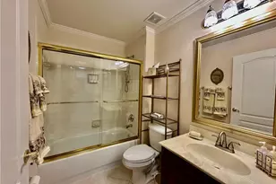 3310 Grand Cypress Dr, Naples, FL 34119 - Photo 20
