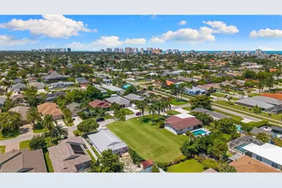 715 106th Ave N, Naples, FL 34108 - Photo 6
