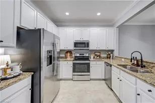 2620 Blossom Wy, Naples, FL 34120 - Photo 8