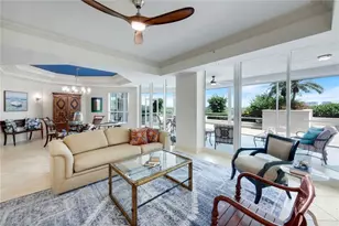 295 Grande Way, Naples, FL 34110 - Photo 2