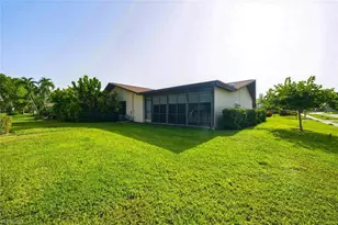 102 Round Key Cir, Naples, FL 34112 - Photo 32