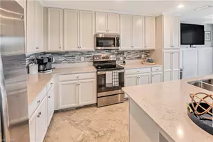 9572 Trevi Ct, Naples, FL 34113 - Photo 8
