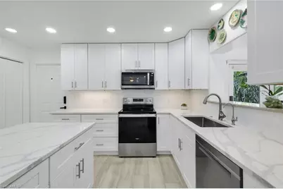 12286 McGregor Woods Cir, Fort Myers, FL 33908 - Photo 1
