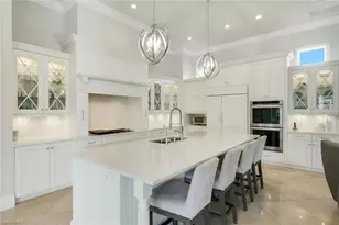 2558 Escada Ct, Naples, FL 34109 - Photo 10