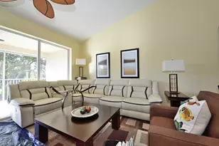 8125 Celeste Dr, Naples, FL 34113 - Photo 2
