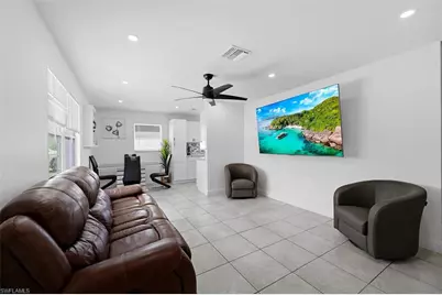 1776 Glenway Ct, Fort Myers, FL 33916 - Photo 2