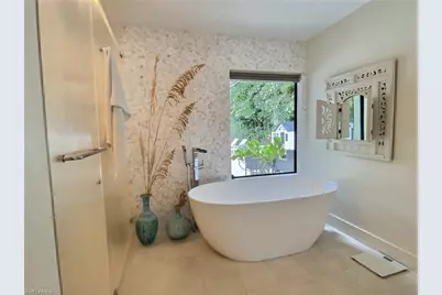 1031 Diana Ave, Naples, FL 34103 - Photo 18