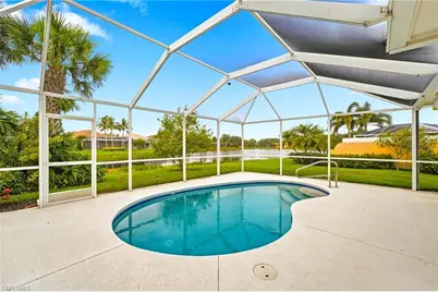 7704 Rozzini Ln, Naples, FL 34114 - Photo 6