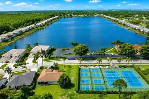 2888 W Crown Pointe Blvd, Naples, FL 34112 - Photo 6