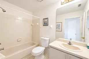 8041 S Woods Cir, Fort Myers, FL 33919 - Photo 20