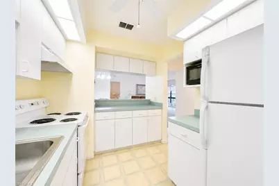 8041 S Woods Cir #14, Fort Myers, FL 33919 - Photo 22