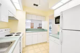 8041 S Woods Cir, Fort Myers, FL 33919 - Photo 22