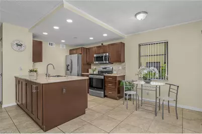 4112 SE 19th Pl #104, Cape Coral, FL 33904 - Photo 6