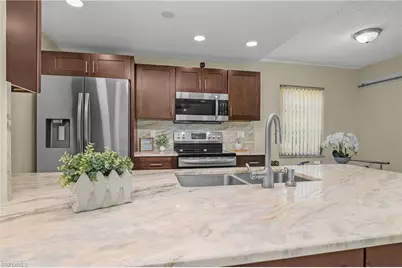 4112 SE 19th Pl #104, Cape Coral, FL 33904 - Photo 10