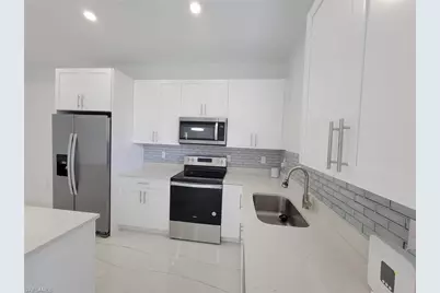 884-886 Milwaukee Blvd, Lehigh Acres, FL 33974 - Photo 20
