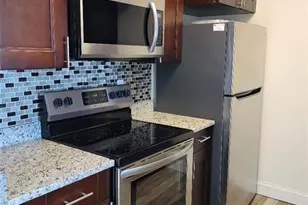 190 Santa Clara Dr, Naples, FL 34104 - Photo 2
