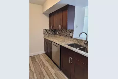 190 Santa Clara Dr #190-4, Naples, FL 34104 - Photo 4