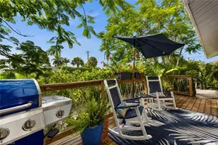 105 W Hilo St, Naples, FL 34113 - Photo 4