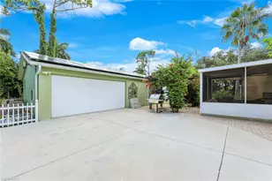 2385 Sunset Ave, Naples, FL 34112 - Photo 12