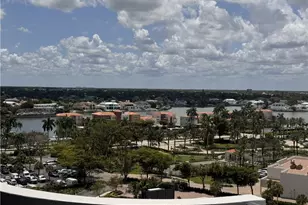 4005 Gulf Shore Blvd N, Naples, FL 34103 - Photo 22