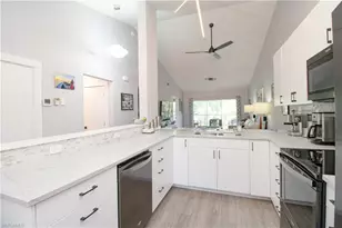 225 Robin Hood Cir, Naples, FL 34104 - Photo 12