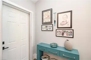 225 Robin Hood Cir, Naples, FL 34104 - Photo 10