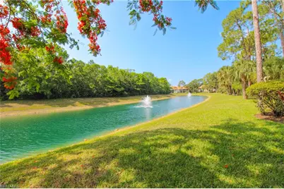 225 Robin Hood Cir #203, Naples, FL 34104 - Photo 4