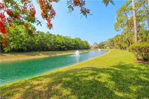225 Robin Hood Cir, Naples, FL 34104 - Photo 4