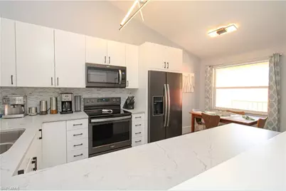 225 Robin Hood Cir #203, Naples, FL 34104 - Photo 16