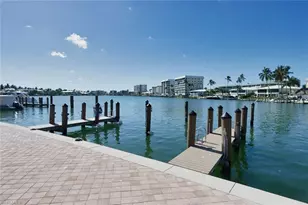 222 Harbour Dr, Naples, FL 34103 - Photo 16