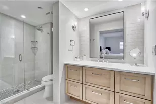 222 Harbour Dr, Naples, FL 34103 - Photo 10