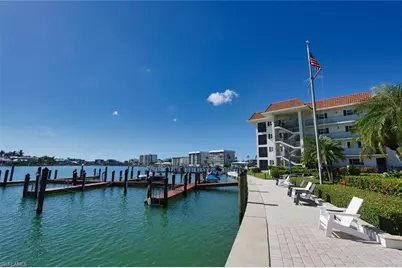 222 Harbour Dr #105, Naples, FL 34103 - Photo 22
