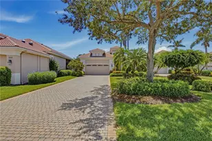 836 Villa Florenza Dr, Naples, FL 34119 - Photo 2