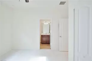 9215 Shadow Oak Ln, Naples, FL 34120 - Photo 18